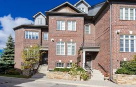 Terraced house – Etobicoke, Toronto, Ontario,  Canada for C$1,305,000