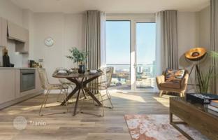 Spacious apartment in a new residence with a garden and a fitness room, Battersea, London, UK for £1,029,000