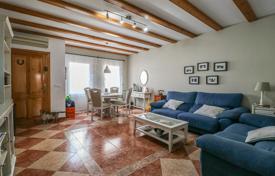 Three-level townhouse in the center of Teulada, Alicante, Spain for 220,000 €