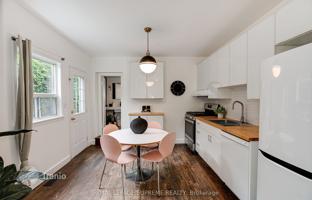 6-bedroom townhouse in Claremont Street for C$1,167,000
