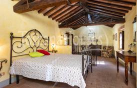 Castellina in Chianti (Siena) — Tuscany — Rural/Farmhouse for sale for 1,700,000 €