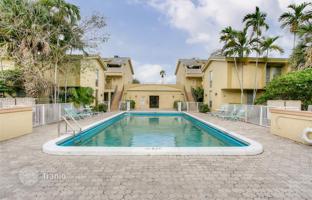 2-bedroom house 135 m² in Coral Springs for $332,000