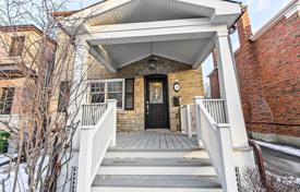 Townhome – East York, Toronto, Ontario,  Canada for C$1,913,000