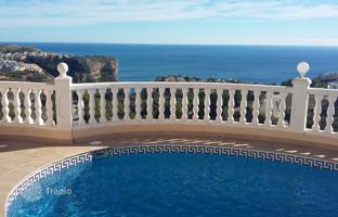 3-bedroom villa 300 m² in Benitachell for 730,000 €
