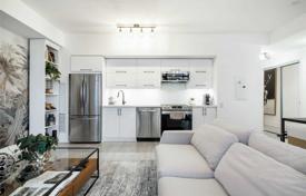 Apartment – The Queensway, Toronto, Ontario,  Canada for C$849,000