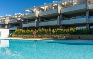 2-bedroom apartment 90 m² in Estepona for 370,000 €