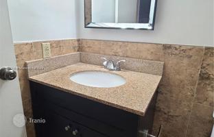 1-bedroom apartments in condo 56 m² in Miami for $330,000