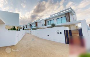 4-bedroom villa 350 m² in Famagusta for 2,400,000 €