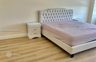 2-bedroom apartments in condo 130 m² in Hallandale Beach for $369,000