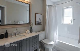 8-bedroom townhouse in Old Toronto for C$1,684,000