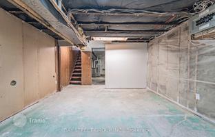 7-bedroom townhouse in Old Toronto for C$1,167,000