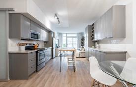 Apartment – The Queensway, Toronto, Ontario,  Canada for C$684,000