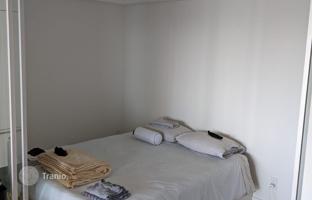 4-bedroom apartment in Wood Street for C$1,179,000