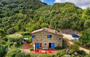 3-bedroom villa 278 m² in Montecatini Val di Cecina for 1,280,000 €