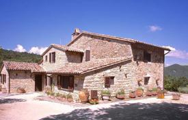 Ancient traditional house with a swimming pool in Orvieto, Umbria, Italy for 600,000 €