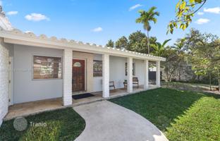 3-bedroom house 156 m² in Miami for $915,000