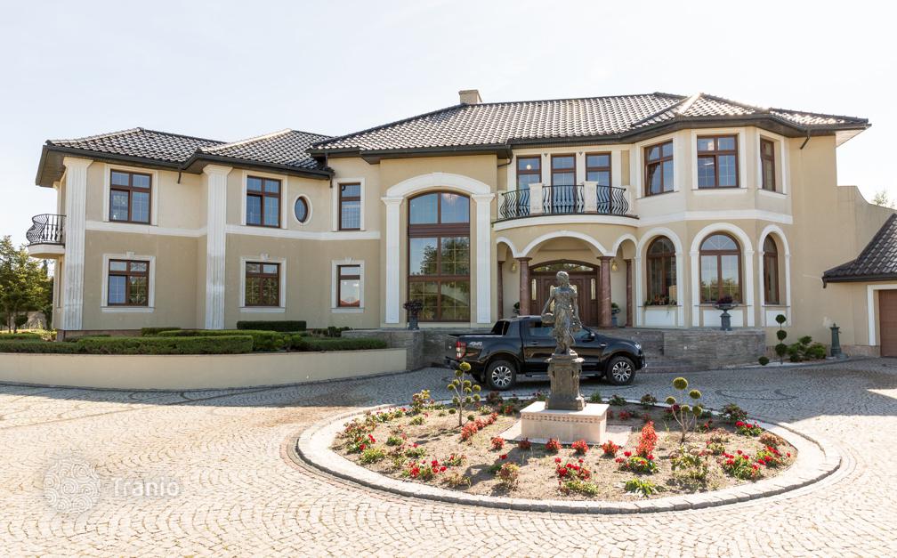 Villa for sale in Wroclaw, Poland — listing 1937782