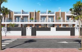 Modern terraced villa with 3 bedrooms, solarium and private pool in San Pedro del Pinatar for 263,000 €
