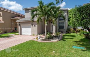 3-bedroom house 210 m² in Pembroke Pines for $610,000