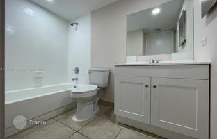 1-bedroom apartments in condo 66 m² in Doral for $260,000