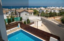 Magnificent 3-bedroom, detached villa, with Title for share of land and Swimming Pool with amazing Seaview's in Cape Greko for 425,000 €