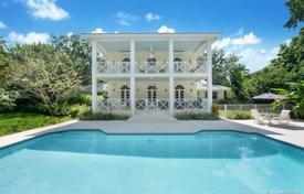 Comfortable villa with a backyard, a garden, a swimming pool, a terrace and two garages, Pinecrest, USA for $1,798,000