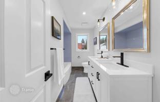 7-bedroom house in Etobicoke for C$2,115,000