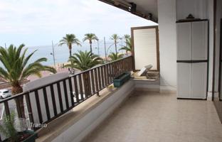 Three-bedroom apartment in front of the sea, Lloret de Mar, Spain for 676,000 €