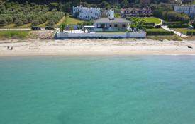New villa on the first line from a sandy beach, Halkidiki, Greece for 2,100,000 €