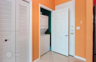 1-bedroom apartments in condo 69 m² in Hollywood for $289,000