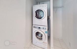 4-bedroom apartment in Harbour Street for C$839,000