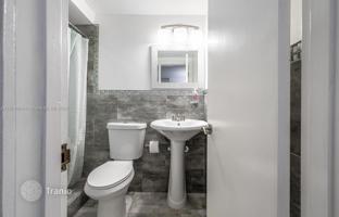 3-bedroom apartments in condo 203 m² in Hialeah for $475,000