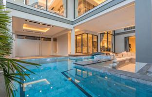 5-bedroom house 330 m² in Jomtien for $762,000