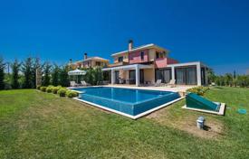 Modern villa with a swimming pool and a parking, 900 meters from the sea, Sani, Greece for 3,500 € per week