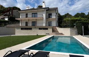 4-bedroom house 306 m² in Matulji for 990,000 €