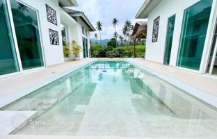 4-bedroom villa 165 m² in Maret for $296,000