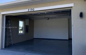 Townhome – North Port, Florida, USA for $430,000