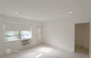 1-bedroom apartments in condo 60 m² in Miami Beach for $320,000