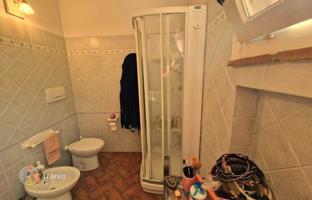 4-bedroom apartment 249 m² in Livorno for 800,000 €