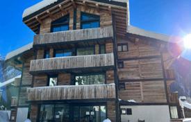 Duplex apartment with two balconies and a parking space near the ski lift, Chamonix, France for 930,000 €