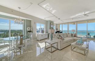 Luxury apartment with panoramic views and two large balconies in a beachfront residence, Sarasota, USA for $5,280,000
