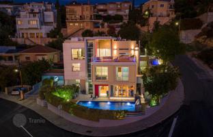 6-bedroom cottage in Limassol for 2,800,000 €