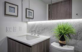 Apartment – Bathurst Street, Toronto, Ontario,  Canada for C$771,000