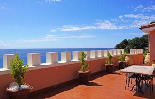 4-bedroom apartment 233 m² in Liguria for 890,000 €