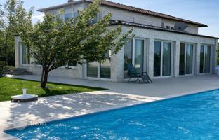 4-bedroom house 380 m² in Pylaia for 1,350,000 €
