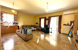 Two-bedroom apartment with a parking space in Nafplio, Peloponnese, Greece for 235,000 €