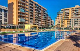 Apartment with swimming pool, sports grounds and garage for 450,000 €