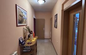 ZADAR, PLOVANIJA — Spacious two-storey house with garage and panoramic city views for 530,000 €