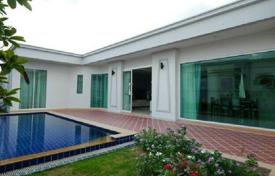 Modern stylish house with a swimming pool for $205,000