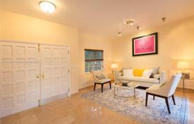 Townhome – Coral Gables, Florida, USA for $2,048,000